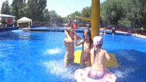 Аквапарк Капчагая/катание на больших горках