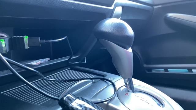 Honda Civic 4D. Перетяжка руля с алькантарой и нулевой меткой синего цвета смотреть онлайн