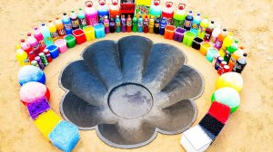 Мультики для малышей. Мультики эксперименты - цветочную клумбу из цемента и колы. Детские мультики.