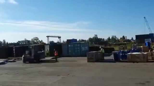 Работа в порту. Погрузка смотреть онлайн