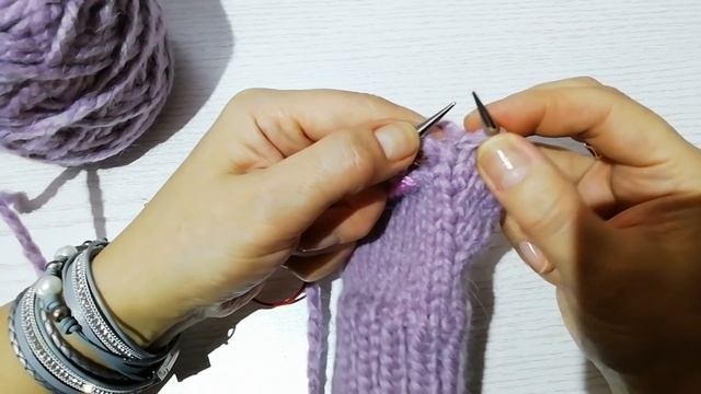 Варежки из толстой пряжи . Анатомический палец