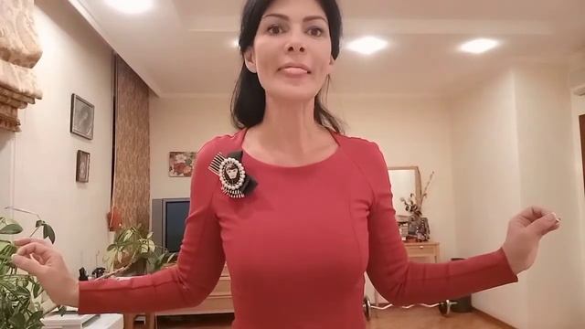 роль Ведущая, актриса Тузовская Полина смотреть онлайн