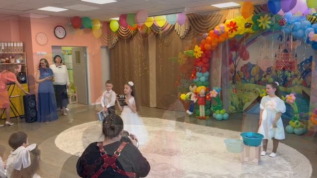 Сценка в детском саду на выпускной "Опять двойка" смотреть онлайн