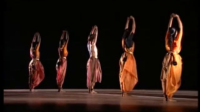 Bharatanatyam Ballet "SPANDA" by Sri Leela Samson`s group - 2. Бхаратанатьям-балет "Спанда" 2. смотреть онлайн