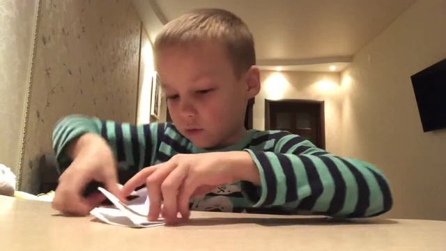 Гоночная машинка из бумаги смотреть онлайн