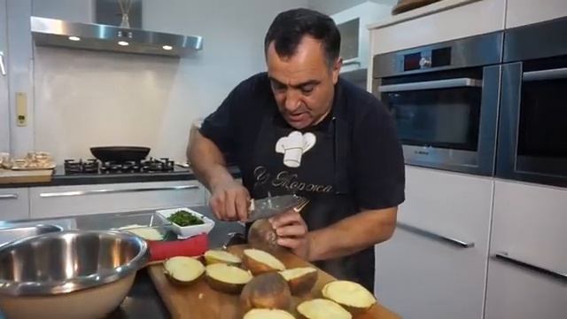 Гости будут удивлены от такого вкусного деликатеса из рыбы.Рецепт от Жоржа смотреть онлайн