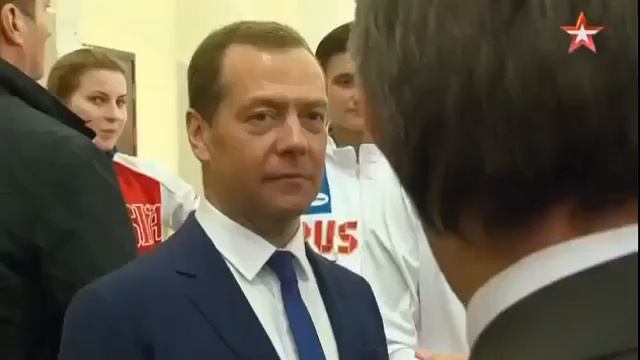 Разговор Медведева и Мутко о футболе смотреть онлайн