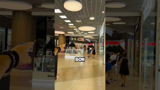 Он не только поздравляет с днем рождения, он печатает ? смотреть онлайн