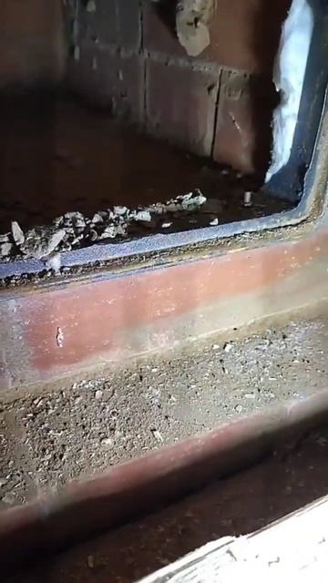 печь, чисти от раствора топку.mp4