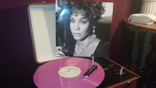 Whitney Houston - I Wish You Love: More From The Bodyguard на виниле (обзор) смотреть онлайн