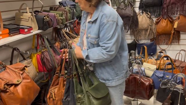 Сумки. Италия . смотреть онлайн