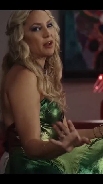 Достать ножи: Стеклянная луковицаНаша оценка 7,1 из 10!#достатьножи #ДэниэлКрэйг #danielcraig смотреть онлайн