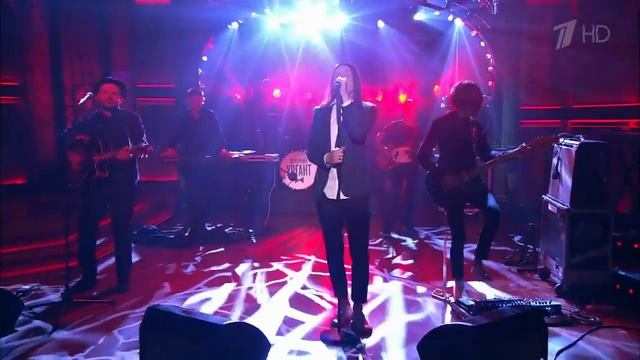 Найк Борзов – Одна она. Вечерний Ургант. смотреть онлайн