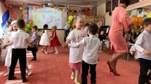 Танец "Прощальная полечка" ( А.Чугайкина) Группа №6 "Искорки"
