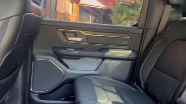 2023 RAM 1500 REBEL смотреть онлайн