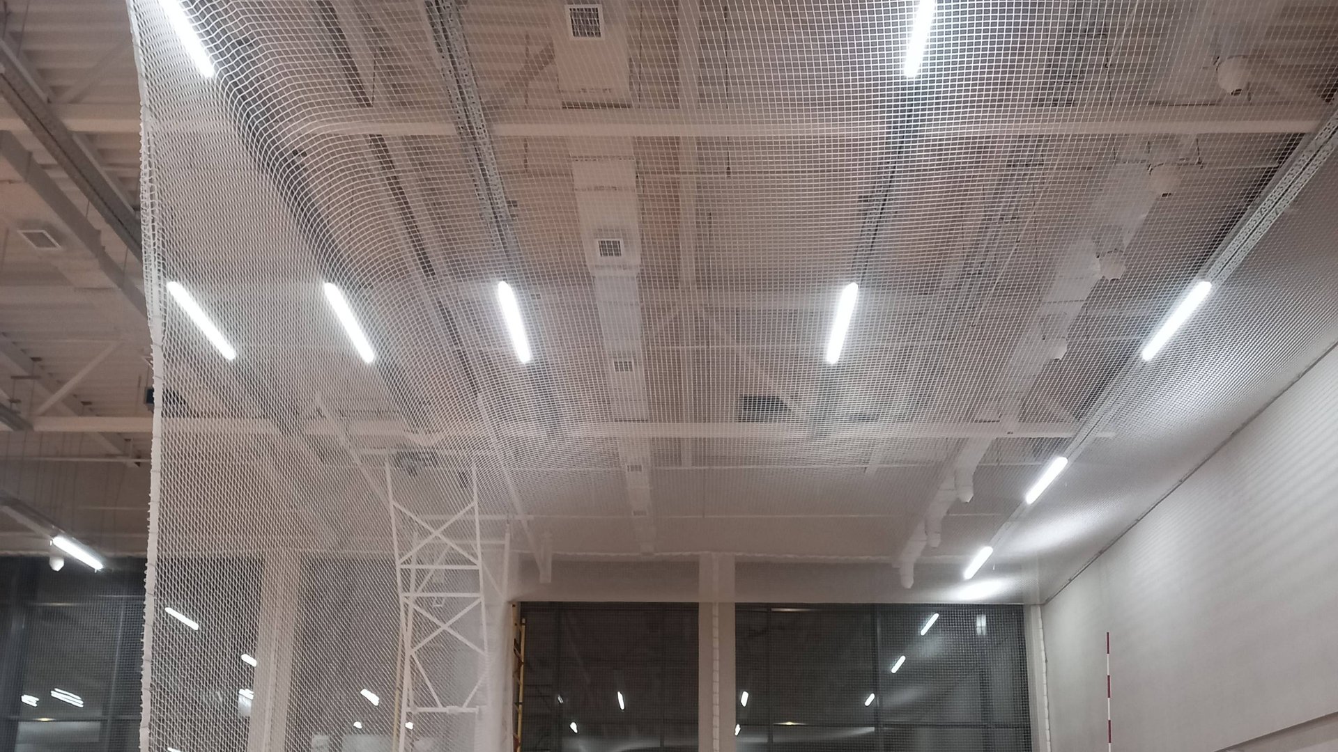 Заградительная (защитная) сетка смотреть онлайн