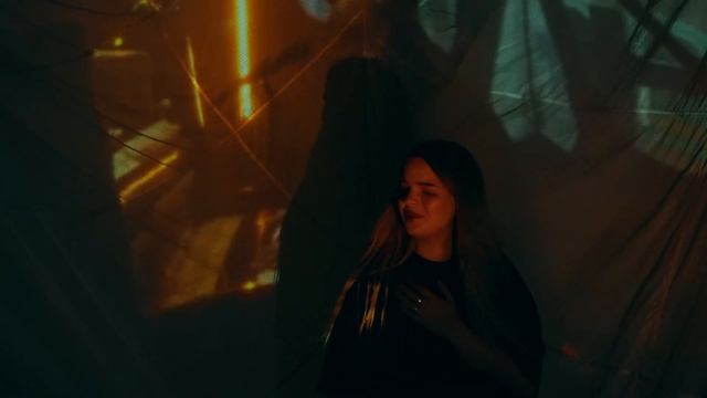 Мира Мэйч feat. Виталий Ильин - Эй, жизнь моя смотреть онлайн