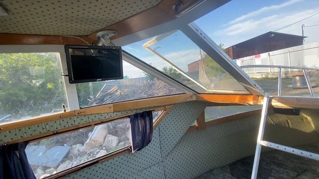 Обзор каютного катера Максим-660К