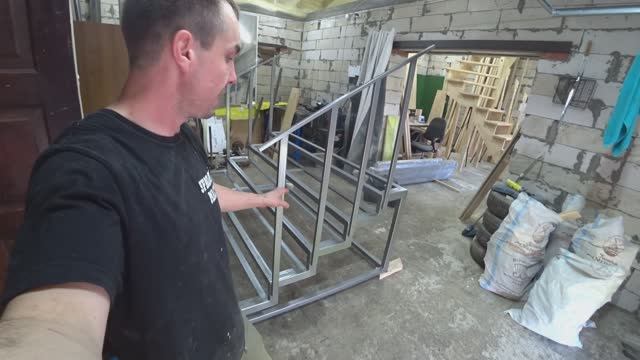 Крыльцо из металла и струбцины для сварки. смотреть онлайн