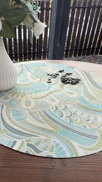 Кормление синичек смотреть онлайн