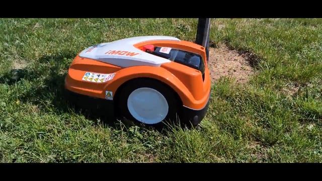 Косачка робот iMOW® STIHL RMI 422.iMOW® STIHL RMI 422 robotic lawnmower смотреть онлайн
