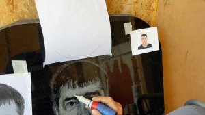 Нанесение фото на памятники вручную (ручная гравировк