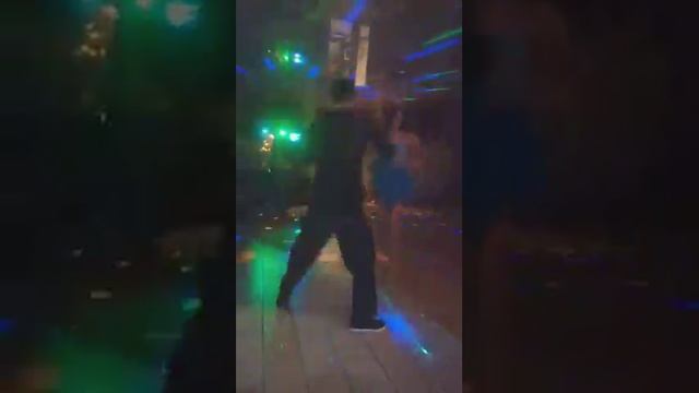 Шоу-балет, Бар 