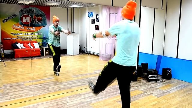 Уроки Break Dance - Kick & Side Step