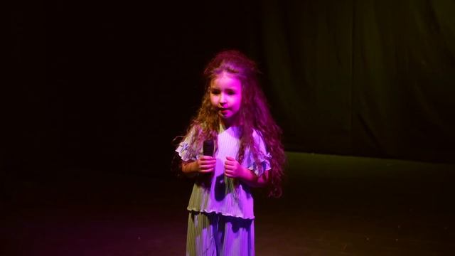 Ольга Зарубина - на теплоходе музыка играет