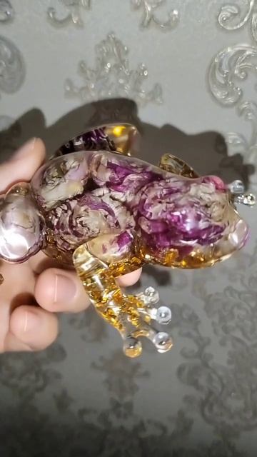 Лягушка из эпоксидной смолы смотреть онлайн