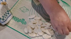 Тесто для пельменей на ледяной воде и пара вопросов. ?