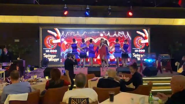 Вечеринка у Великого Гетсби.