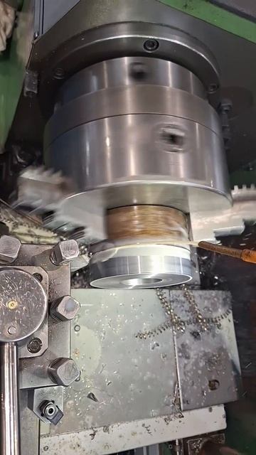Rough cutting. Lathe.Черновая резка.Токарный станок смотреть онлайн