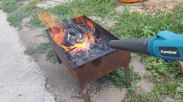 Воздуходувка KamoLee за 1500 рублей. покупал без аккумулято смотреть онлайн