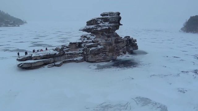 Скала Жумбактас "загадочный камень" на Серебрянном оз? смотреть онлайн