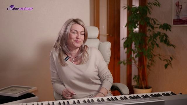 Интервью с Еленой Писарской, певицей и композитором