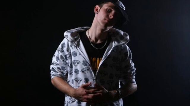 DragN На Улицах Будущего смотреть онлайн