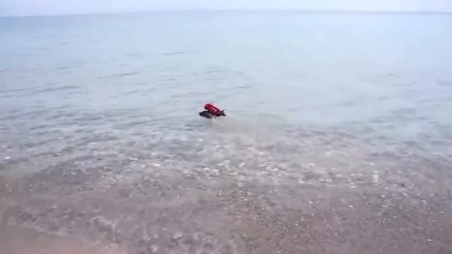 Радиоуправляемая амфибия шнекоход Xiong Feng Amphibious