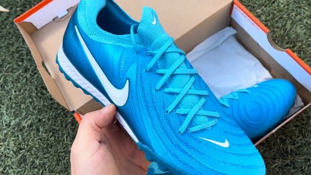 Распаковка NIKE REACT PHANTOM GX 2 PRO TF (FJ2583-400) смотреть онлайн