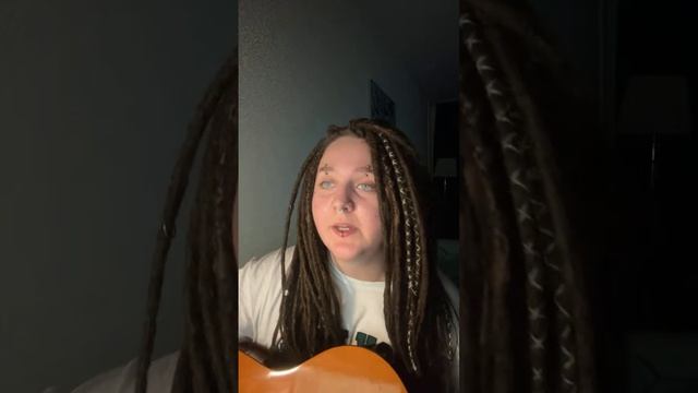 моя подруга эва поет песни на заказ на моем канале зах?