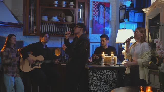 Миша Житов Акустика смотреть онлайн