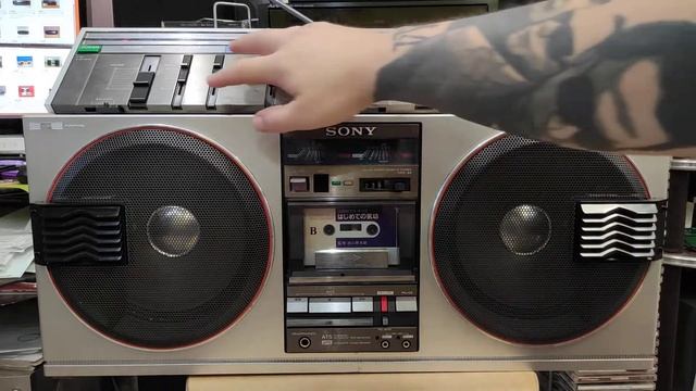 БОЛЬШЕ - не значит ЛУЧШЕ. Sony CFS 99. смотреть онлайн