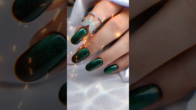 КОРРЕКЦИЯ НОГТЕЙ💅 / КОШАЧИЙ ГЛАЗ #nails #дизайнгельлако? смотреть онлайн