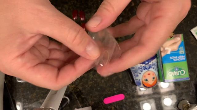 Как легко наклеить накладные ногти 💅🏻 сегодня клею ? смотреть онлайн