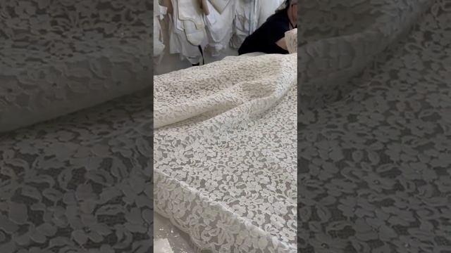 Творческие рабочие будни  для заказа свадебного плат?