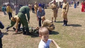 Сцены о войне. Парк имени Ю.А. Гагарина. Южно-Сахалинск. 9 мая 2025 года