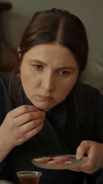 Мама съела пропавшую колбасу 😂 #омер #мама #семья смотреть онлайн