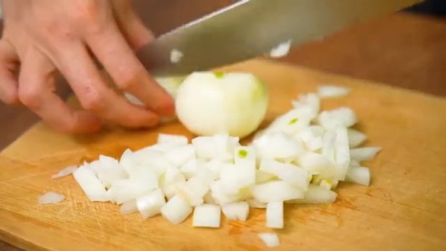 Возьмите ЛЮБОЕ мясо и приготовьте по этому рецепту! Очень вкусное мясо в соусе!