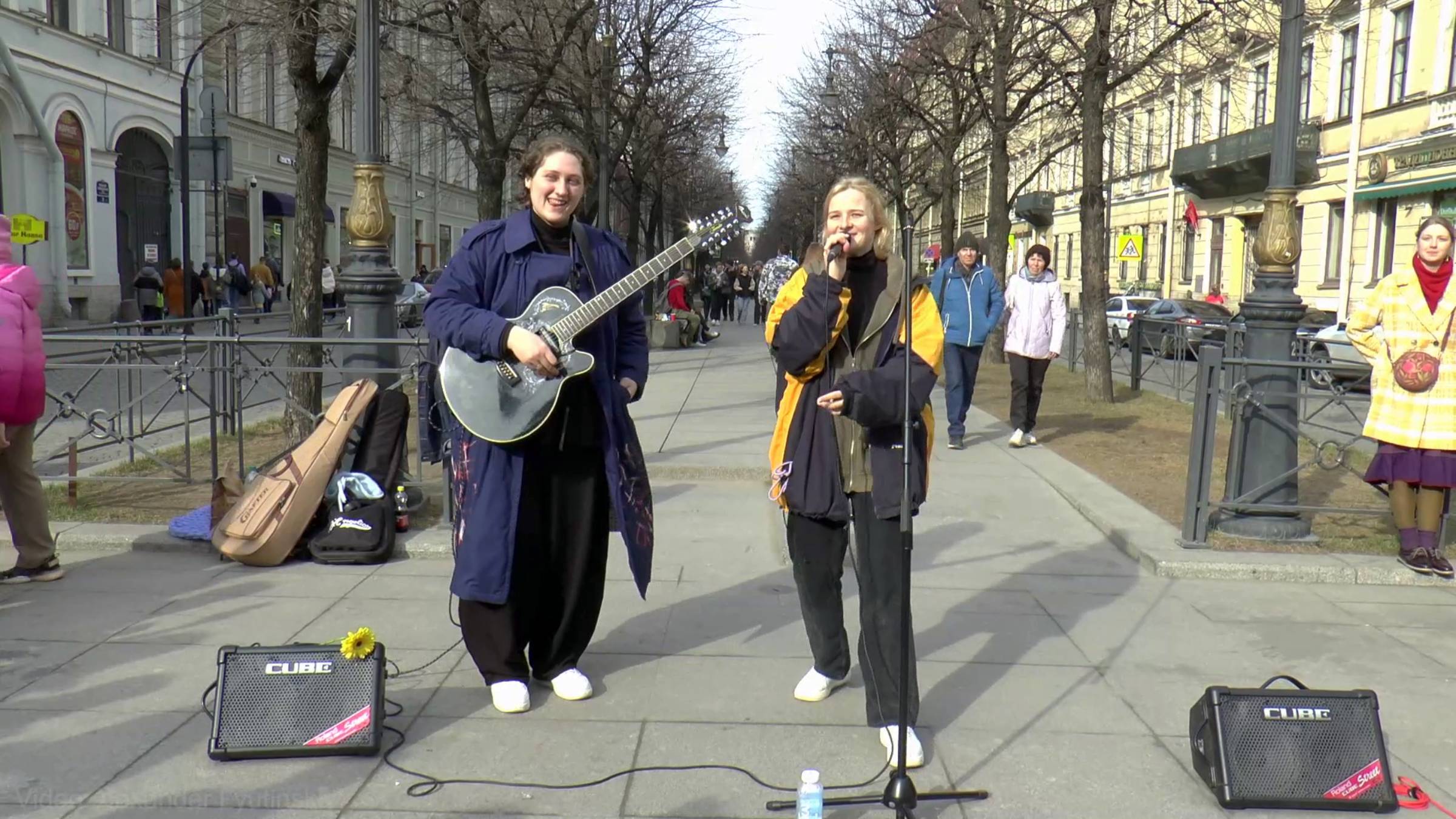 Аня из Питера & Огнева - Девочка из Москвы смотреть онлайн