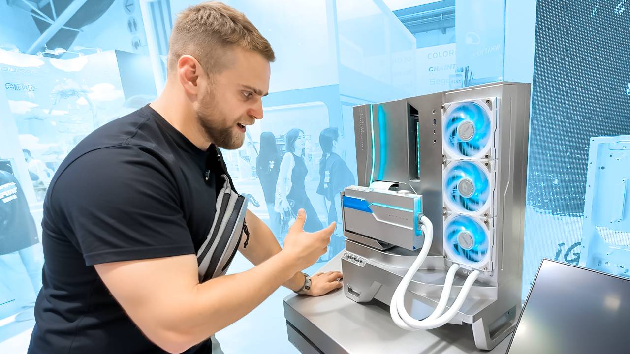 Такой компьютер 1 мире! 🤯 смотреть онлайн